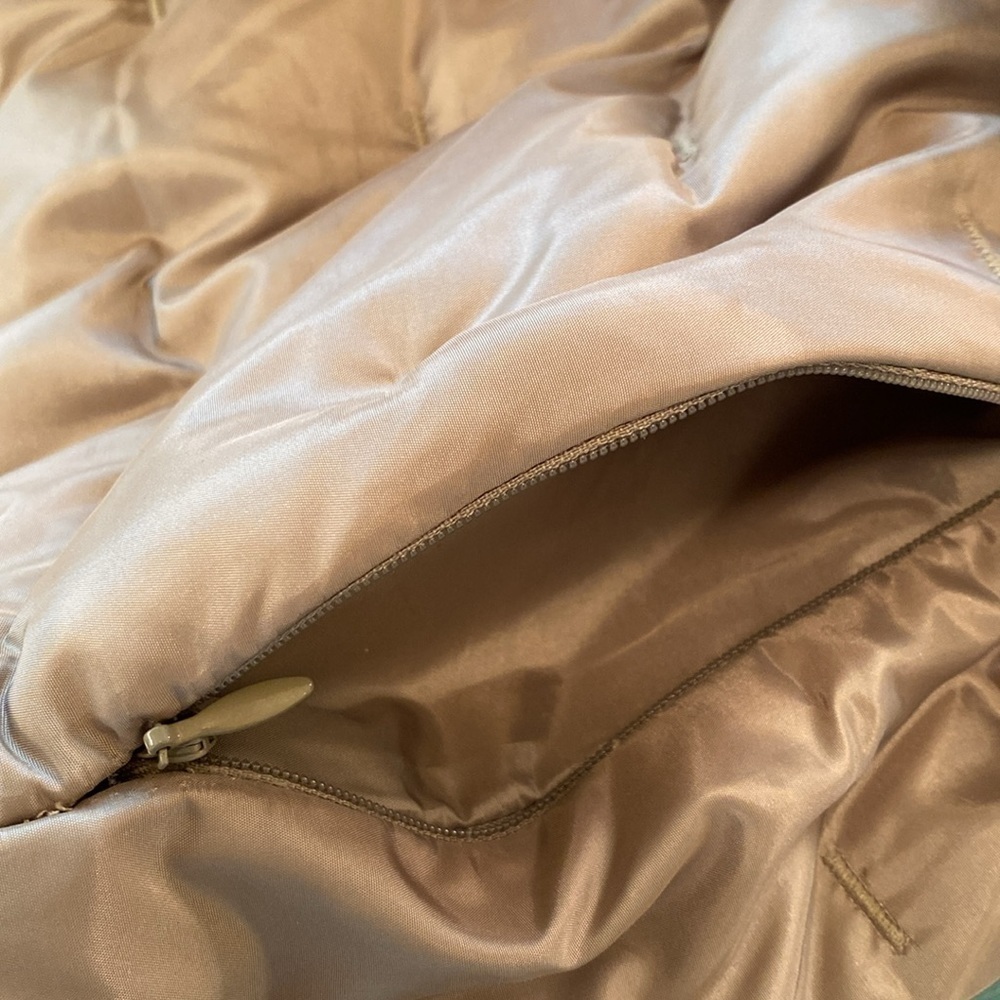 Talbots Vtg Goose Down Feather Quilted Belted Vest Funnel Neck Pale Gold SP - Picture 9 of 12